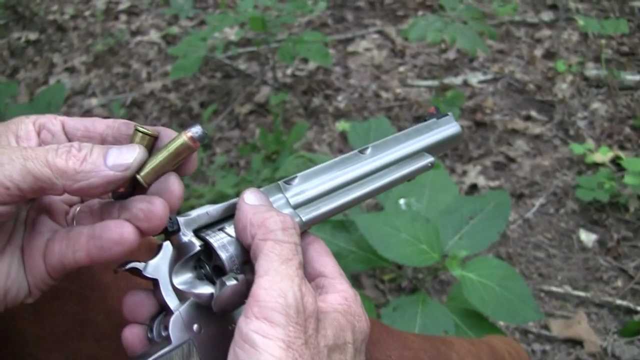 Ruger Super BlackHawk Hunter .44 Magnum (крупный план)