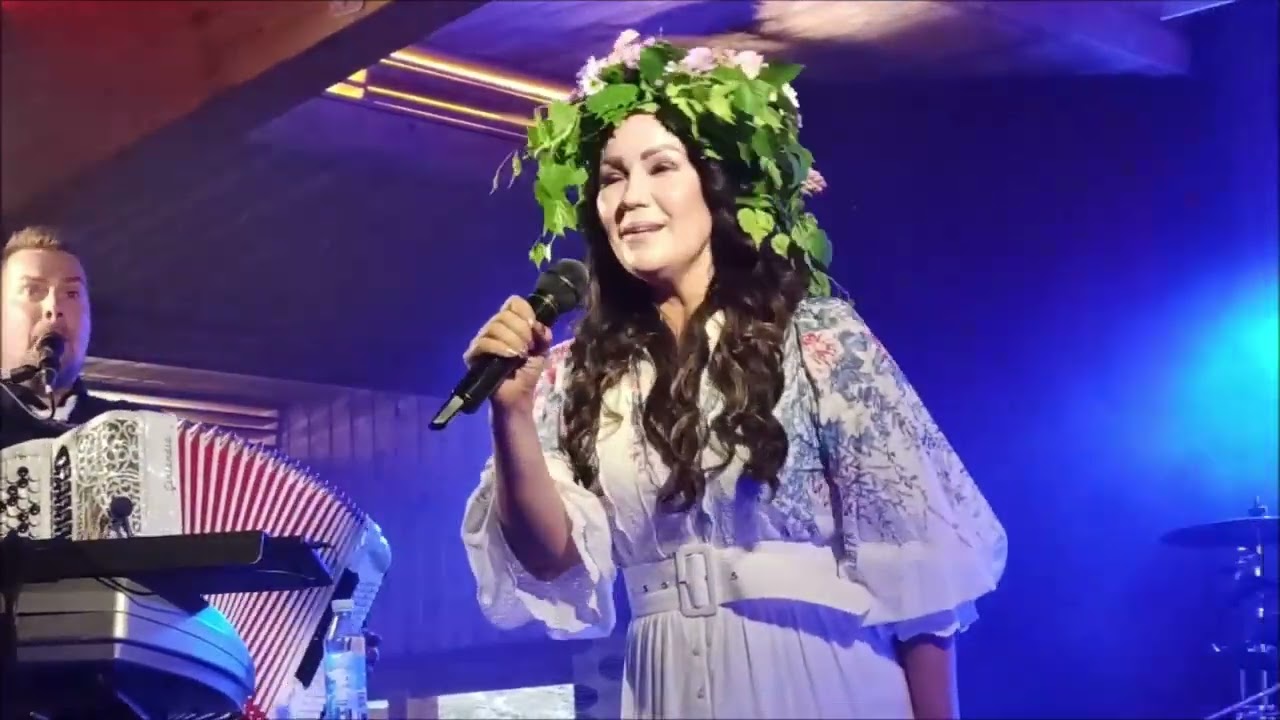 Saija Tuupanen &  eXmiehet - Juhannustanssit