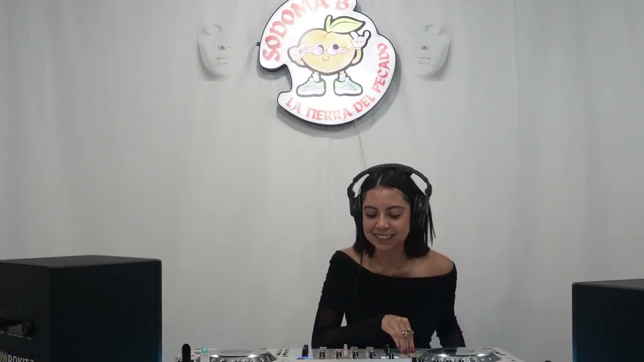 DEEP & PROGRESSIVE HOUSE MIX - Karla Valdez dj set - COMPLEX SESSION 61