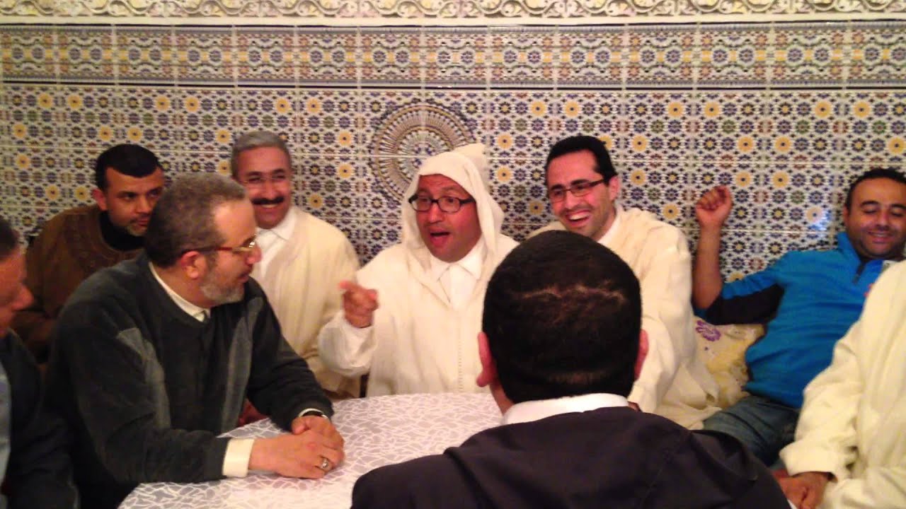 حفل عشاء بمنزل الحاج الفاضل الطود الحسني بحضور المجلس البلدي,أعضاء الجمعية,النخبة الوطنية