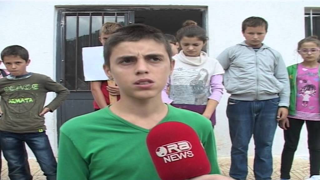 Dhunë në shkollë. Rubik, nxënësit denoncojnë drejtoreshën