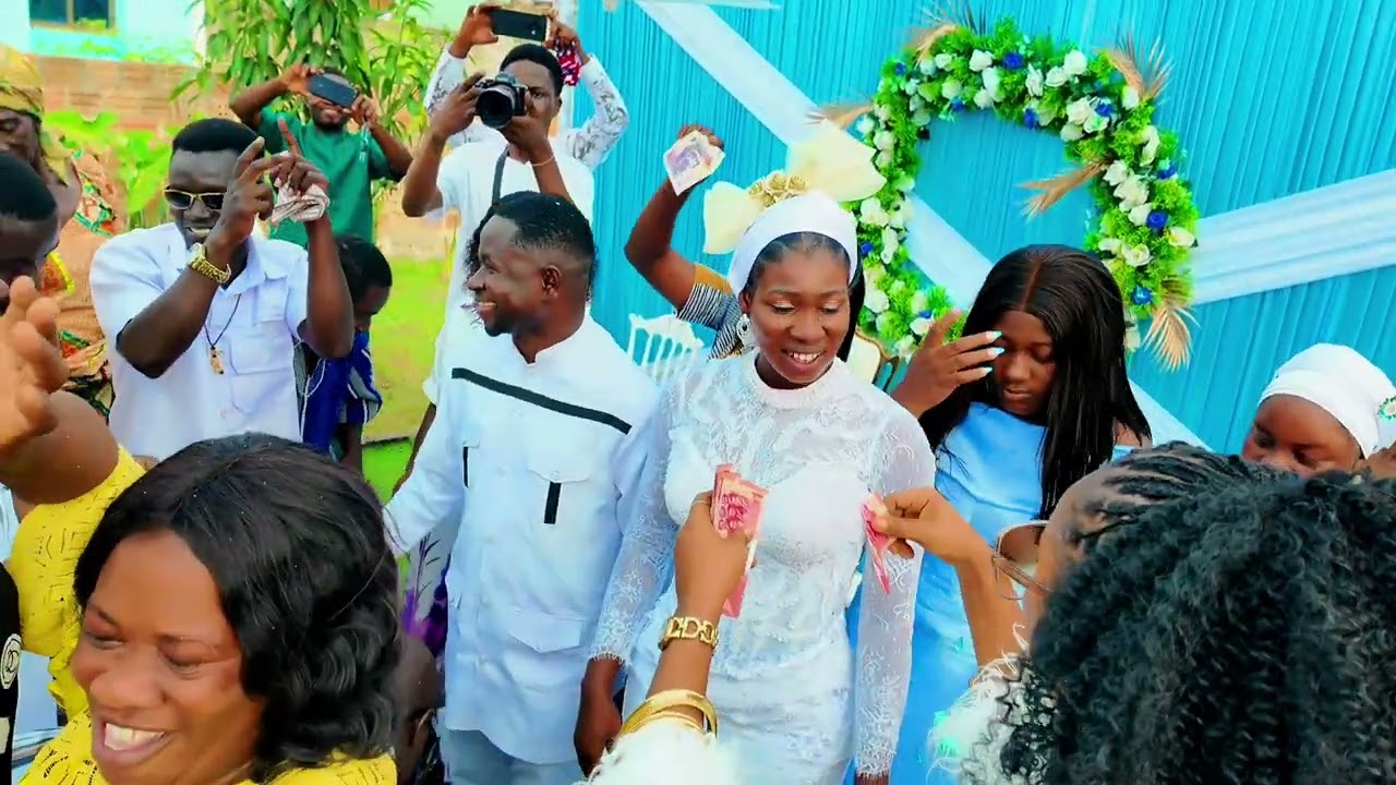 MR & MRS ANSU VT