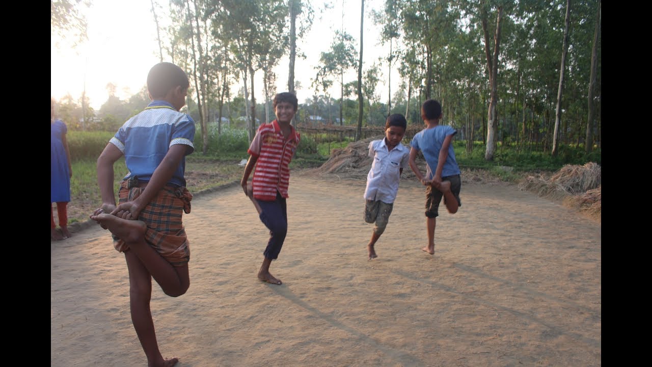 Kids are playing game in village | Village kids game competition | Kids village life