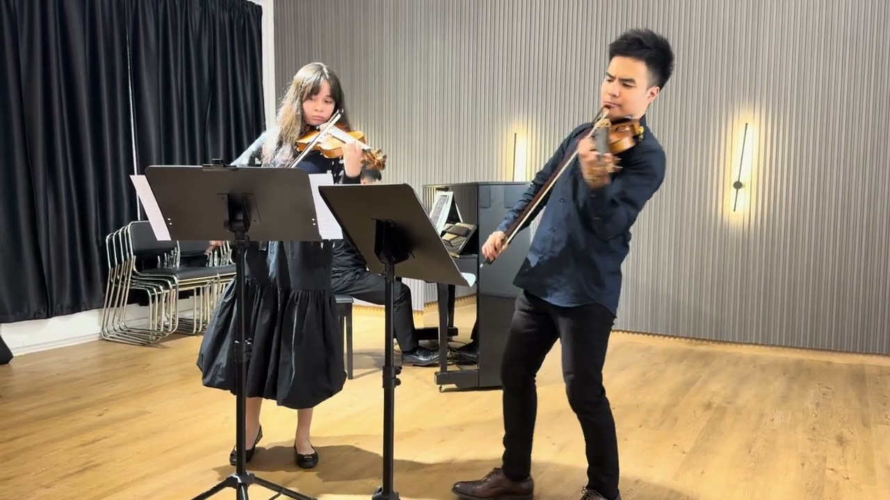 Bach's Concerto for 2 violins, 3rd Movement