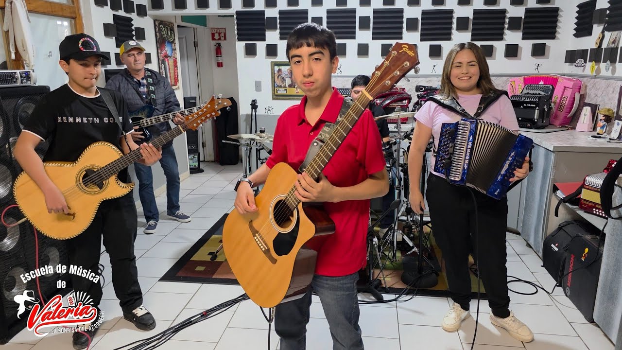 El Manicero - Escuela de Música de Valeria La Sonrisa Del Acordeón (Ruben Hernández y Yahel Loredo)
