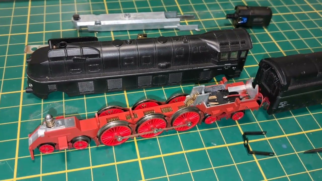 Arnold 2217 Br05 in der Moba Küche Spur N in Analog 