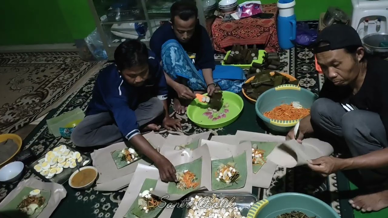 Sedekah takjil H-11 santri batik pekalongan 