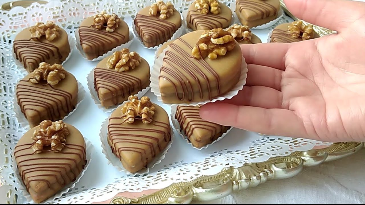 أرقى وأسهل الحلويات لي يمكن تقدم هد العيد 👌حلوة بذوق القهوة لعشاق القهوة بسيطة ولذيدة وهشيشة كذوب