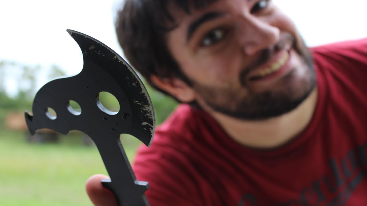 Come lanciare il Mini Tomahawk (ascia)