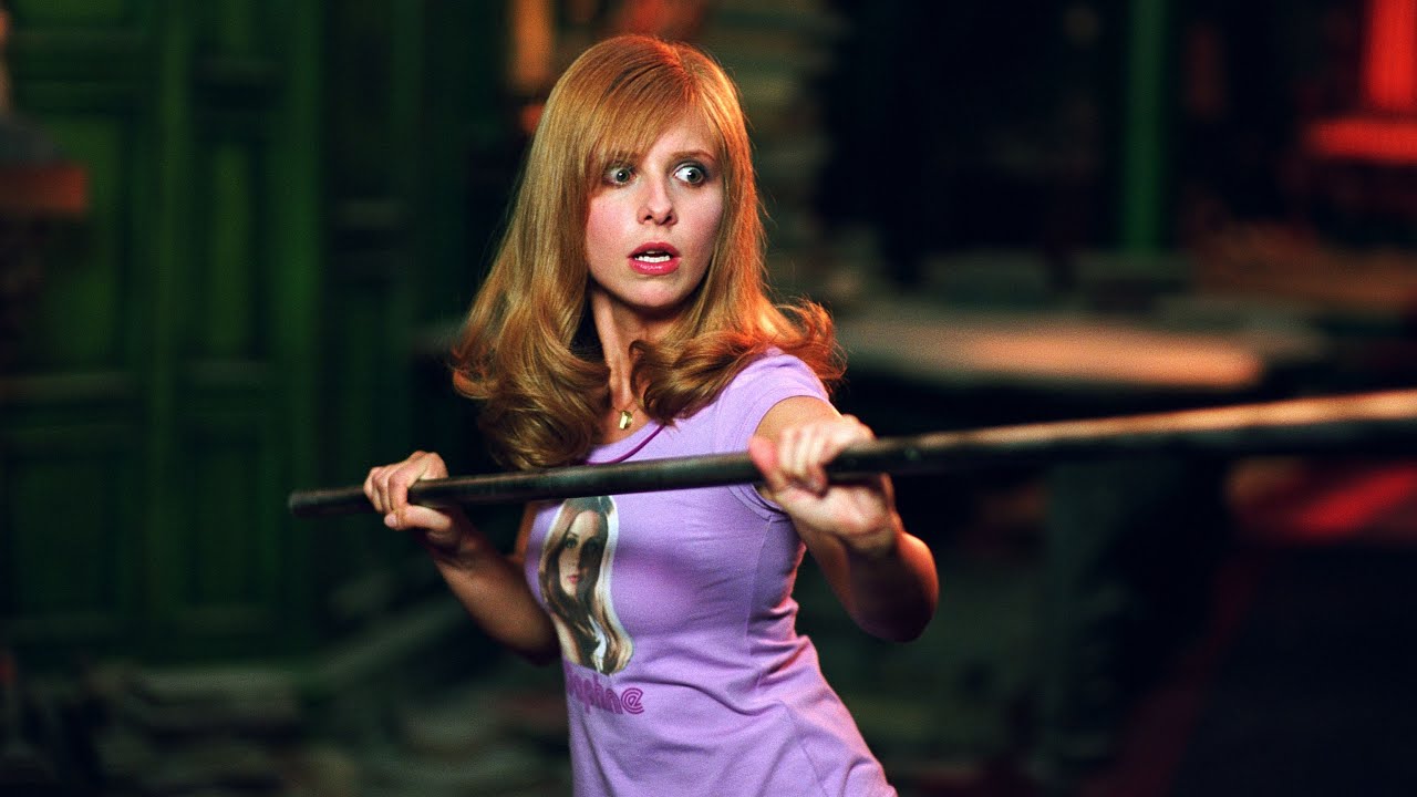 Daphne Blake: Skills & Fight Scenes | Scooby-Doo