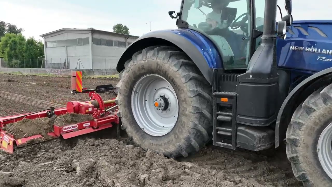 New Holland T7 e erpice rotante a telaio pieghevole Maschio Gaspardo ACCOPPIATA PERFETTA 🚜🚜