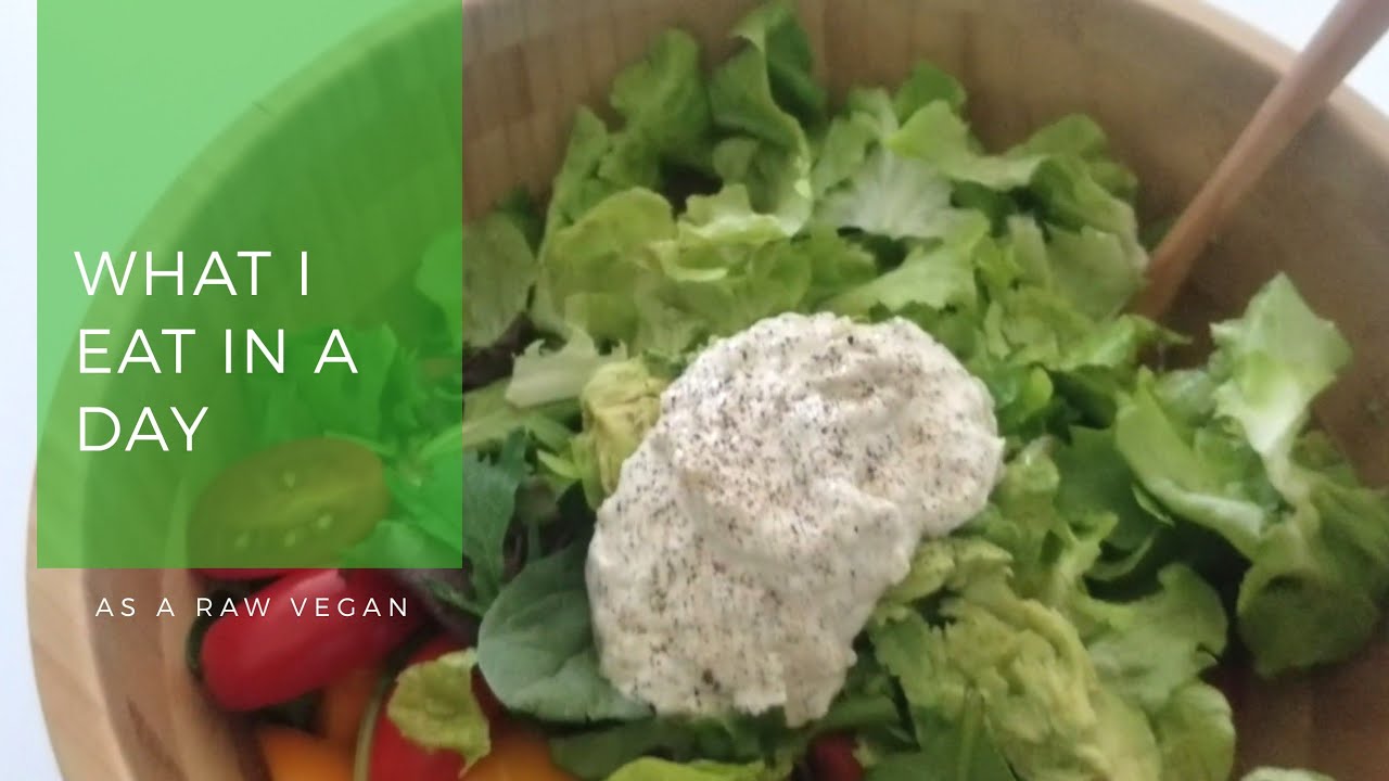 WHAT I EAT IN A DAY as a raw vegan
