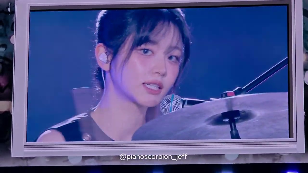 20251206【2025 Asia Artist Awards IN KAOHSIUNG】QWER 큐더블유이알－는물삼기 Dear