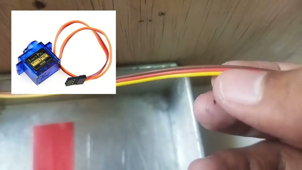 SISTEM KONVEYOR PAKET BARANG MENGGUNAKAN SENSOR WARNA