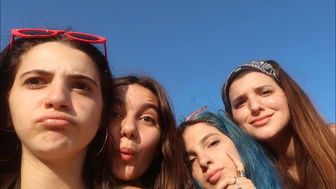 DE VACACIONES CON MIS AMIGAS *intenso*