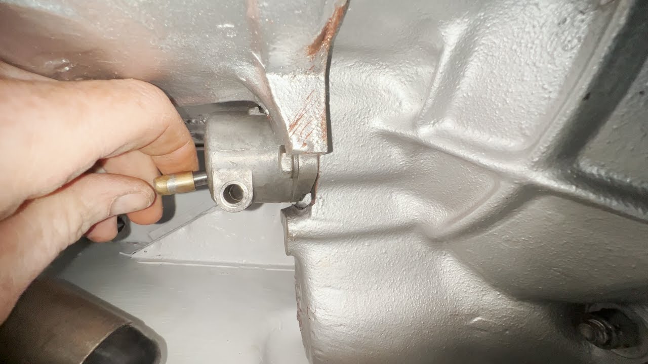 Marblehead MG - Episode 42: Clutch Clearance (1979 MG Midget 1500)