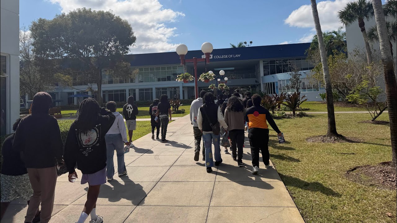 College tour | St. Thomas University | Miami Gardens | By Dr.Elio / Stephen / Styve 