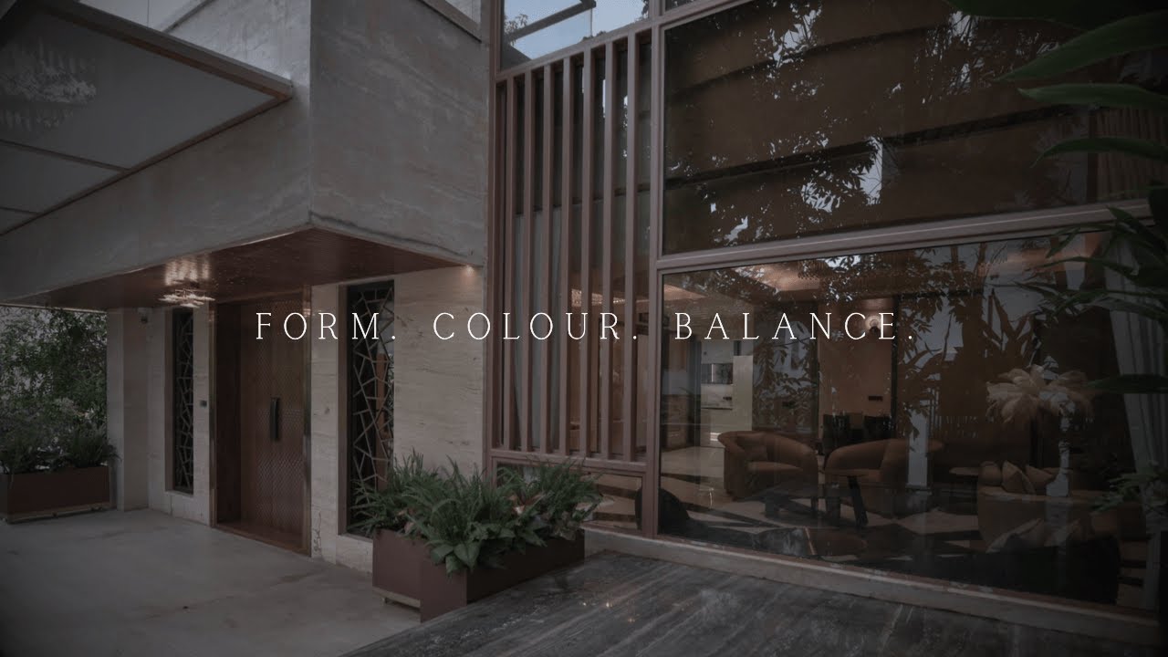 The Shelter of Form and Function | A Refined Contemporary Villa