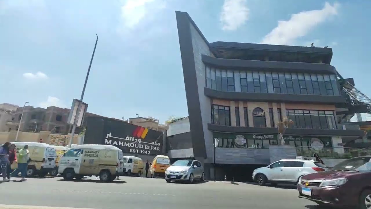 جوله في التجمع الخامس من شارع التسعين الجنوبي A tour in the new cairo from the southern 90th Street