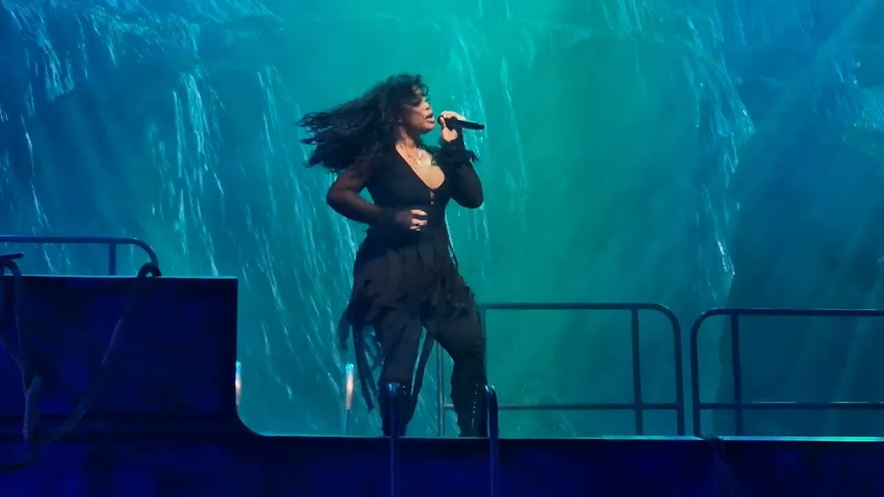 SZA - 'Prom' Live (The S.O.S Tour, Glasgow)