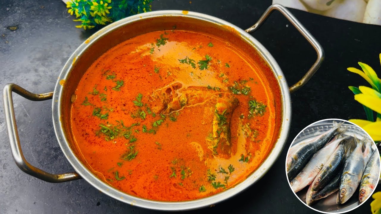 तारली माश्याचा मालवणी रस्सा | Malvani Fish Curry Recipe at Home | Kokan Style Fish Curry