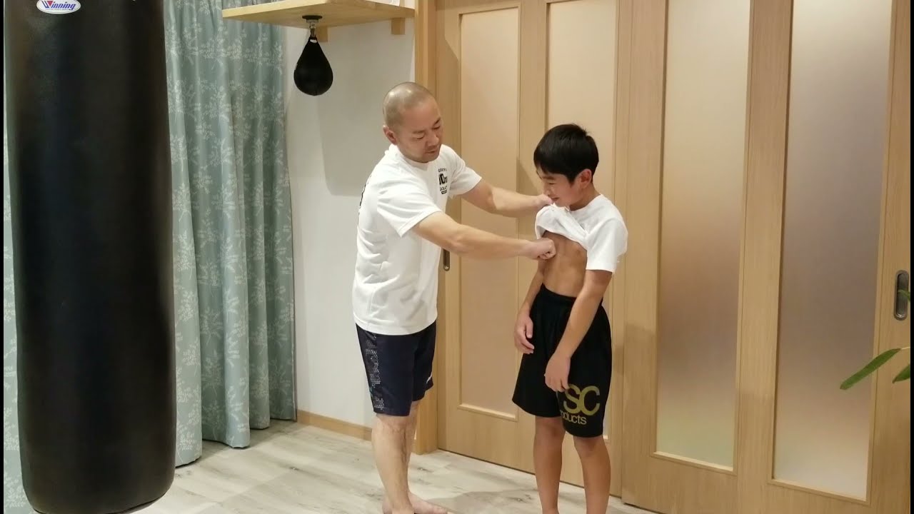 【狙うべきポイント】ちょっとだけお腹見せてwww