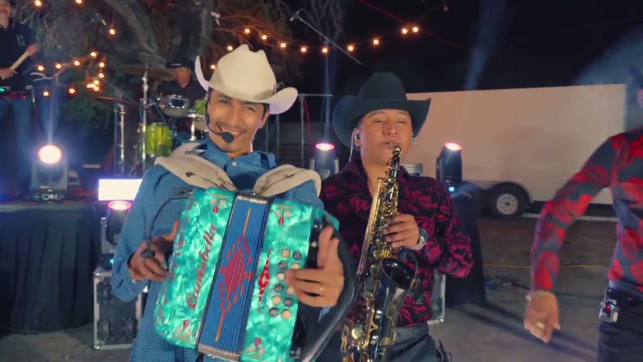 Do&ntilde;a Juana - Grupo Estampida