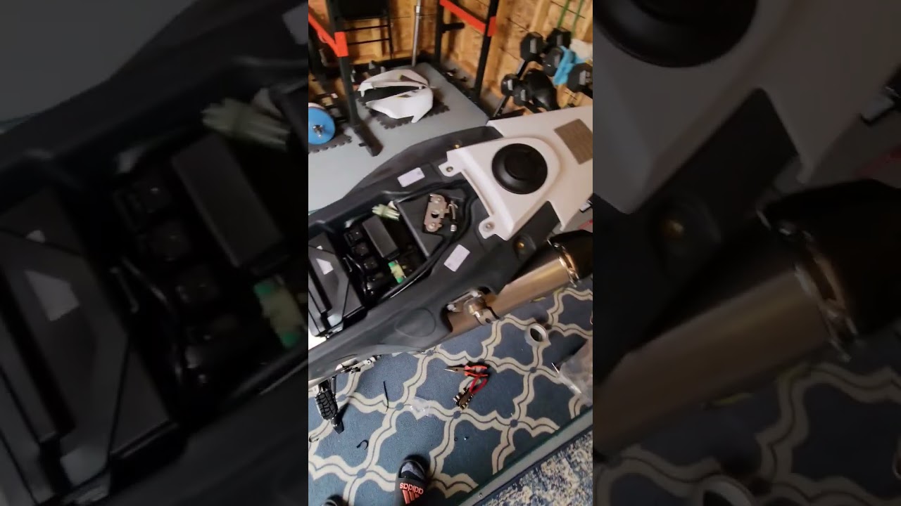 husqvarna 701 supermoto pc6/rottweiler intake/tekmo header/Wings exhaust