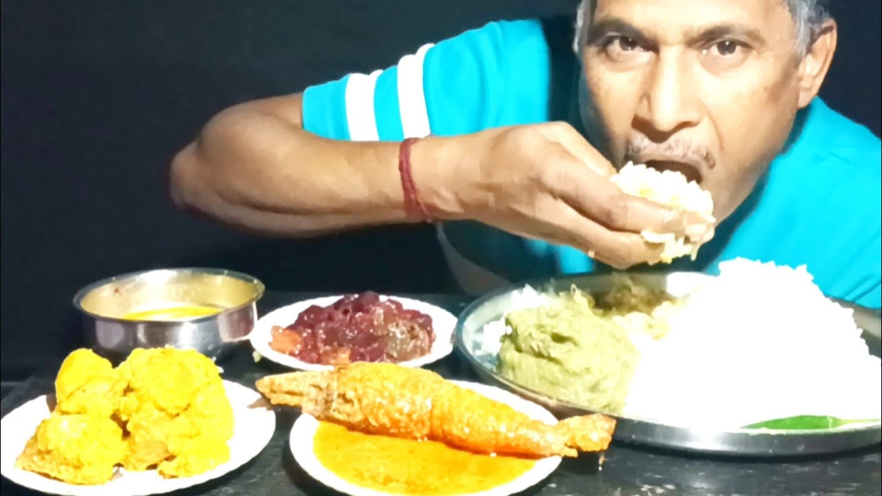 Spicy chicken curry and fish curry with rice eating challenge video, food eating
