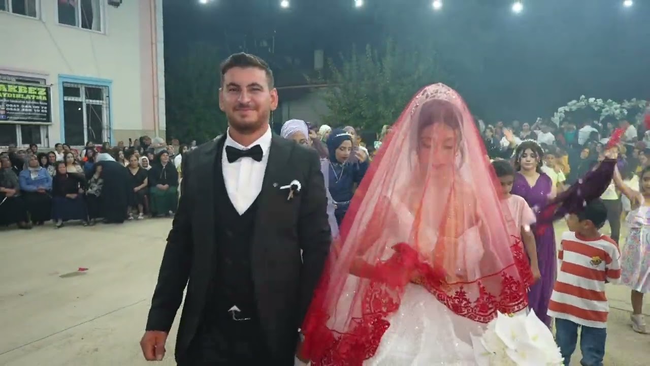 İrfan & Zilan ŞAHİN (Aşağı Şerikanlı Köyü 1)FOTO ZEKERİYA
