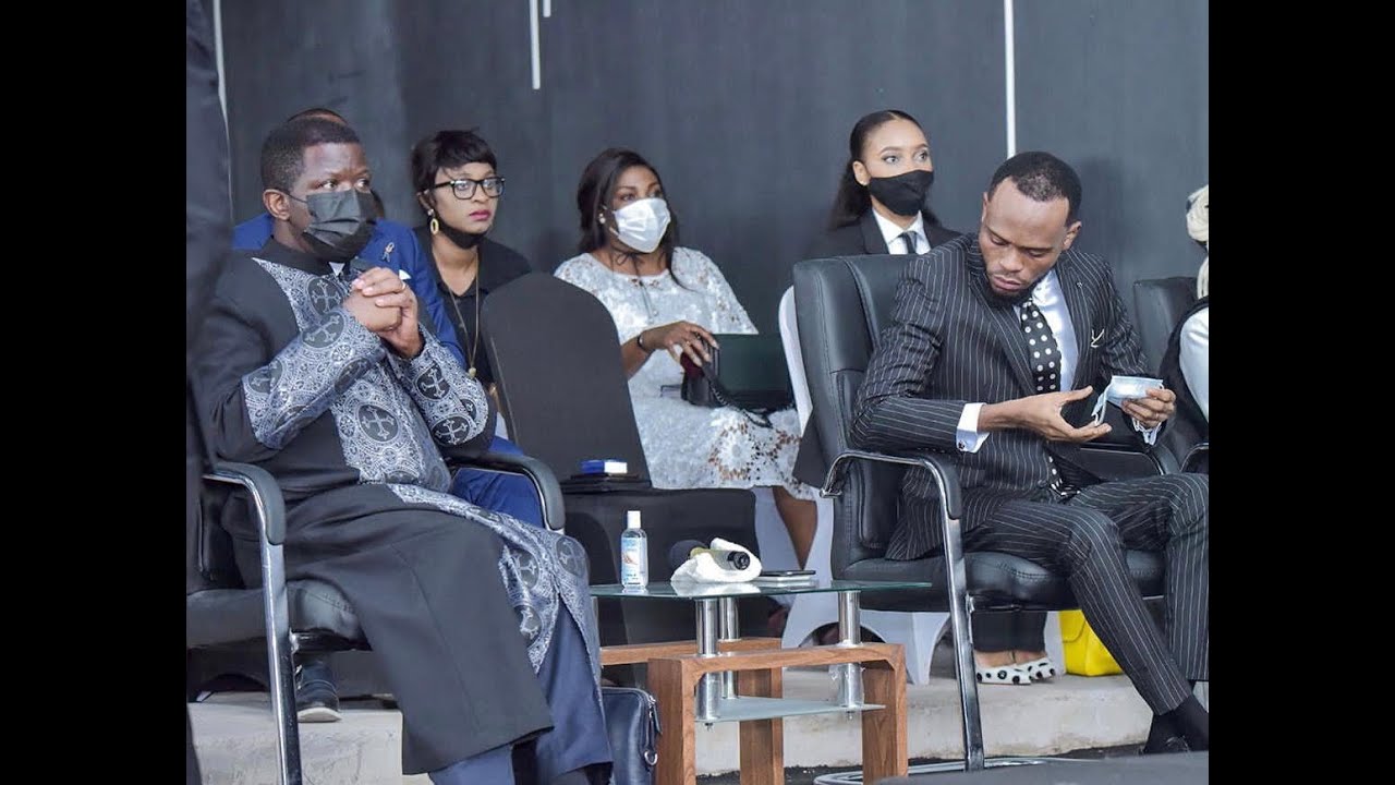 LE PASTEUR LEM'S E. LANDA RECOIT SON PERE SPIRITUEL LE REVEREND ESPERANCE MBAKADI - CULTE INAUGURAL