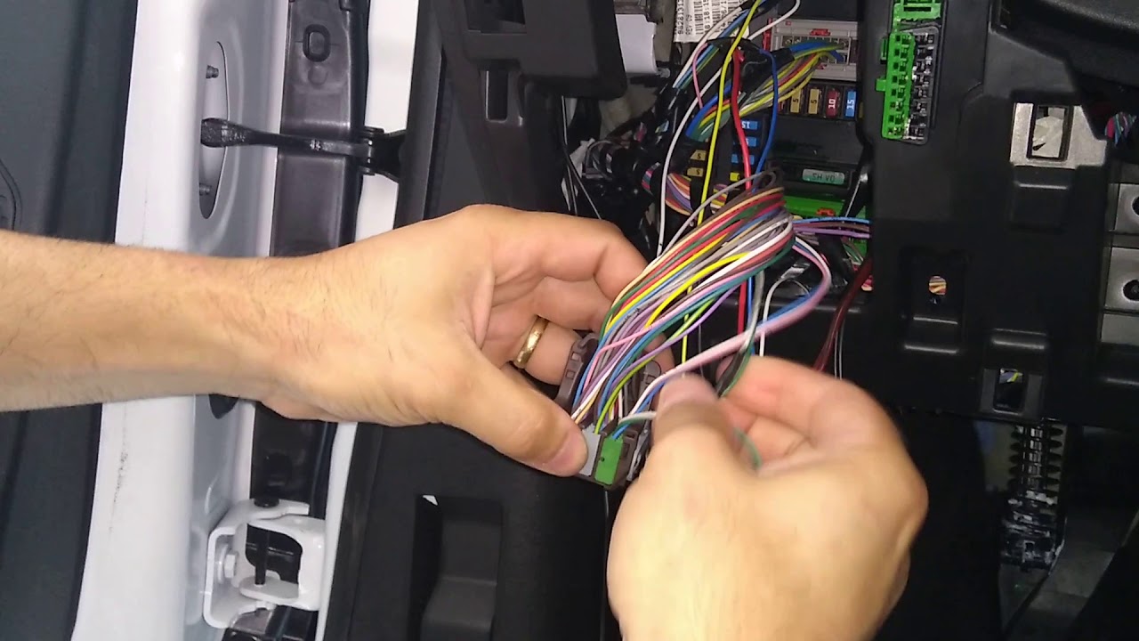 Vídeo Técnico de instalação do alarme Keyless Peugeot 208