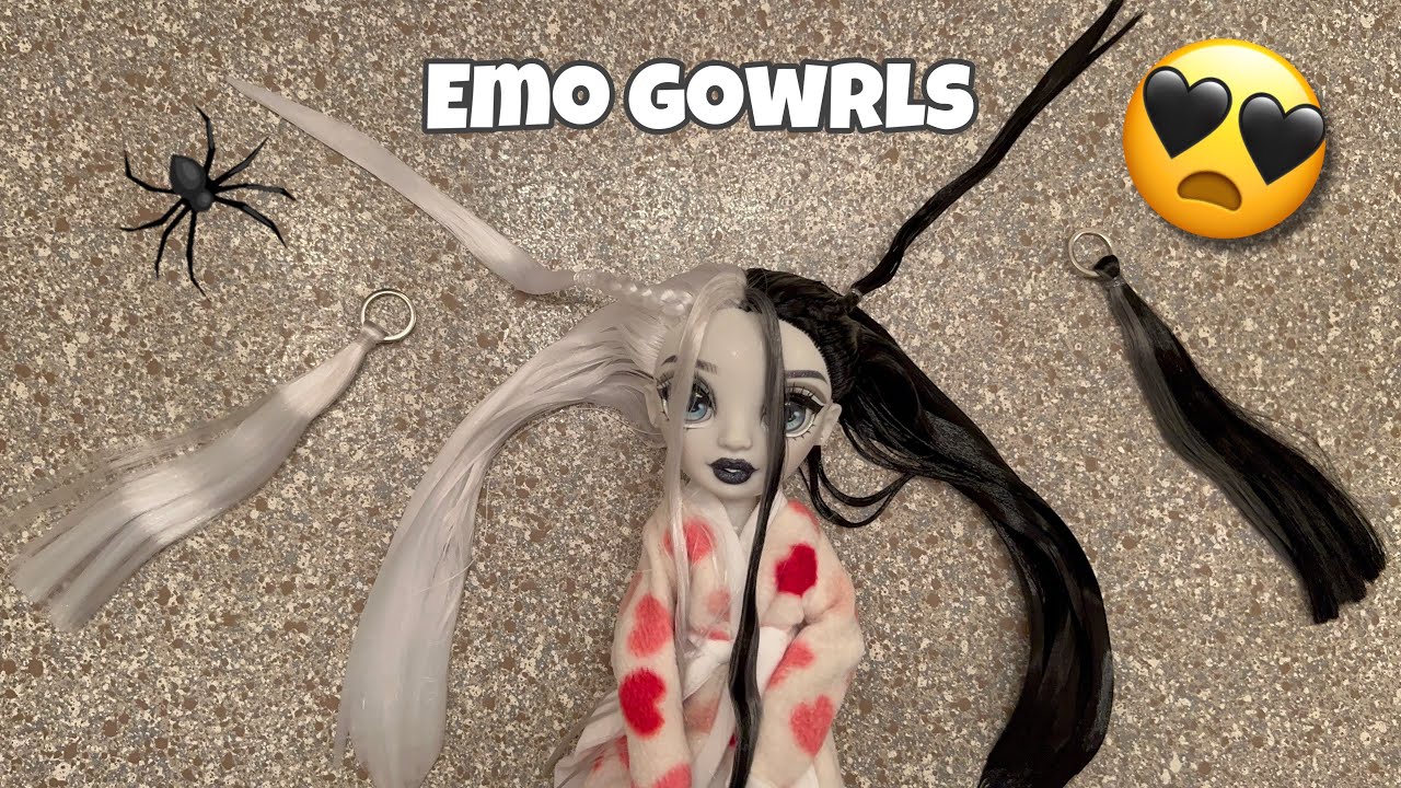 Washing 5 Shadow High dolls! (Rainbow high spin off)| Zombiexcorn