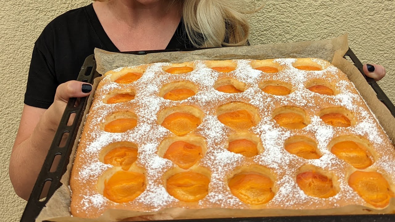 Fluffiger Aprikosenkuchen, lecker und schnell, bezaubernder Kuchen mit Aprikosen! Rezept