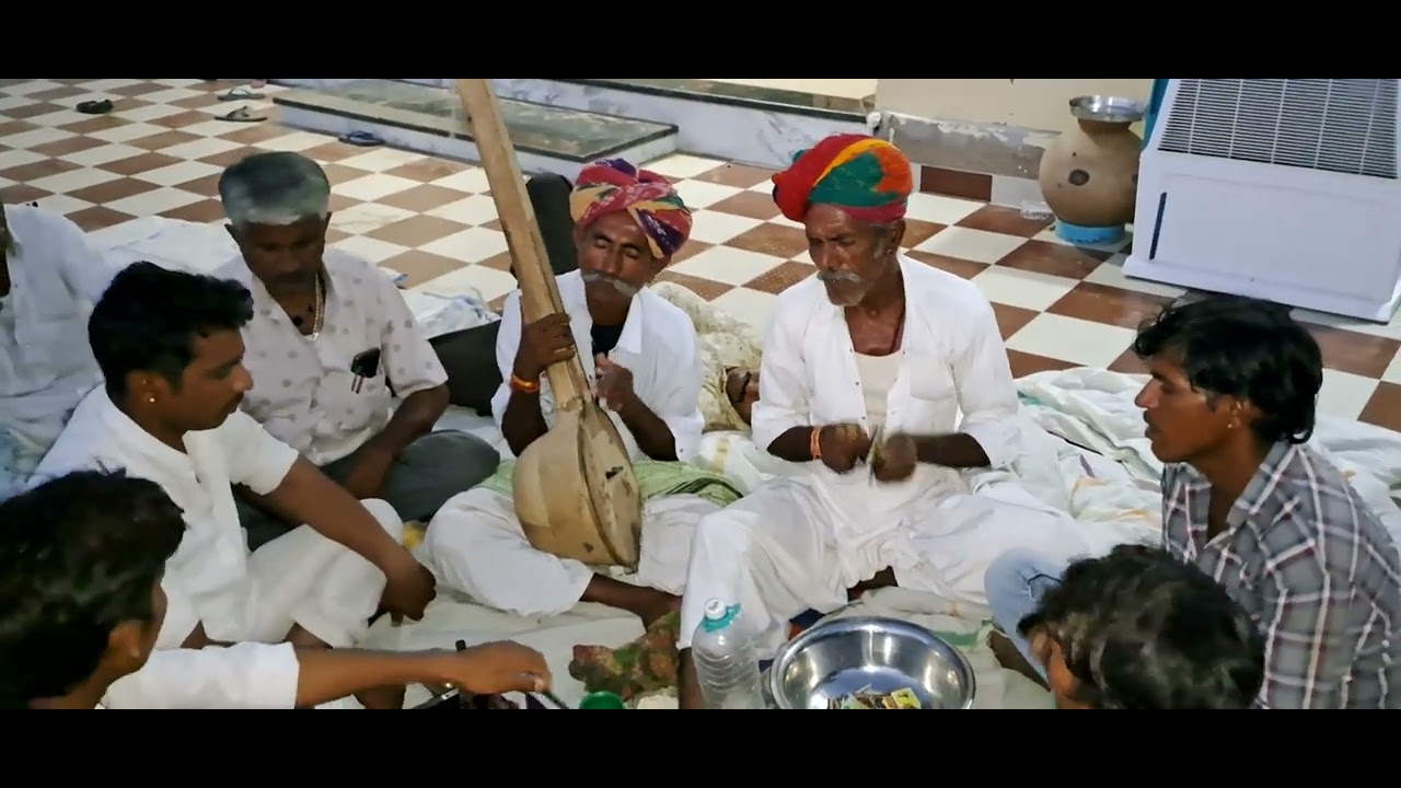 देसी विणा भजन कीर्तन गायक गुणेशा रामा एंड पार्टी साधु आया सेहरमा काने सुणी आवाज हेत पिरित रा पलग बि
