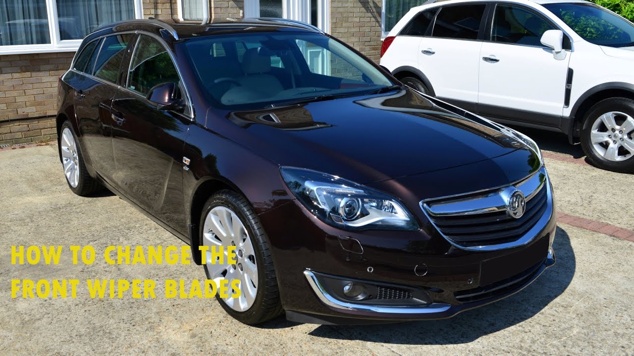 Замена переднего стеклоочистителя Vauxhall Insignia.