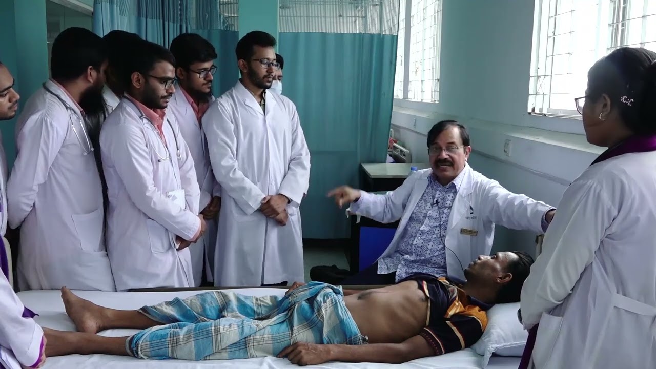 Discussion on clinical issues with students of Ad Din Akiz Medical College with Dr  Afik Sir