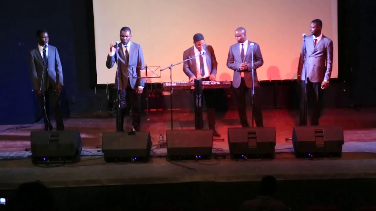 Tuapandula Singers(3)