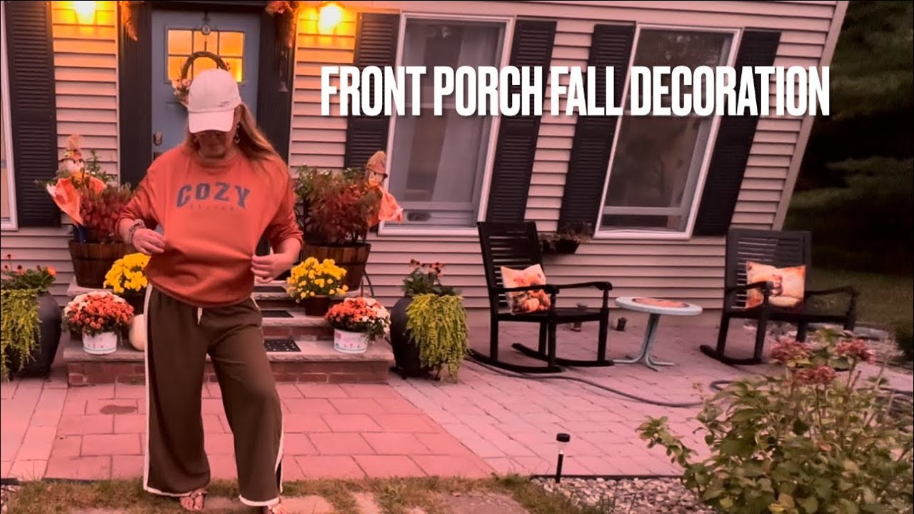 Front Stoop Fall Decorations September 2025. (EP-23)