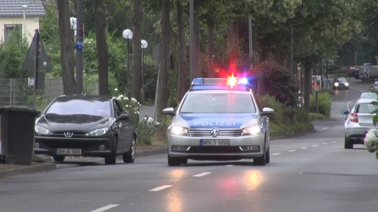 FuStKW Polizei Bonn PI 1 PW Innenstadt mit versehentlich eingeschaltetem Anhaltesignal