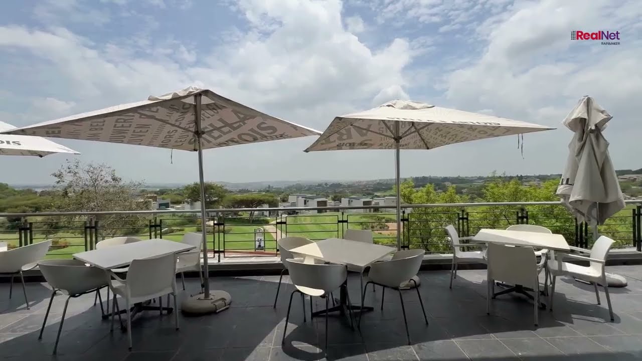 Luxury 1 Bedroom Apartment. Secure Golf Estate Lifestyle