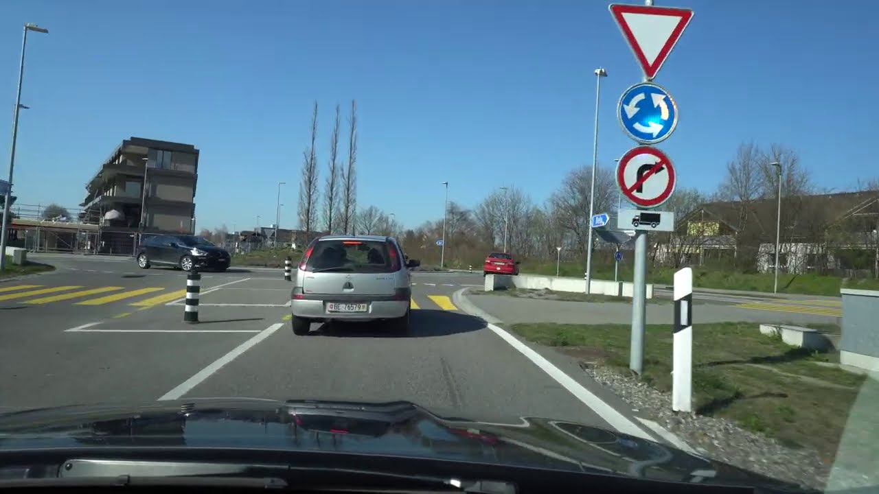 Driving in Switzerland from Münsingen to Belp, Kehrsatz, Bern Wabern, Köniz, Gasel, Niederscherli