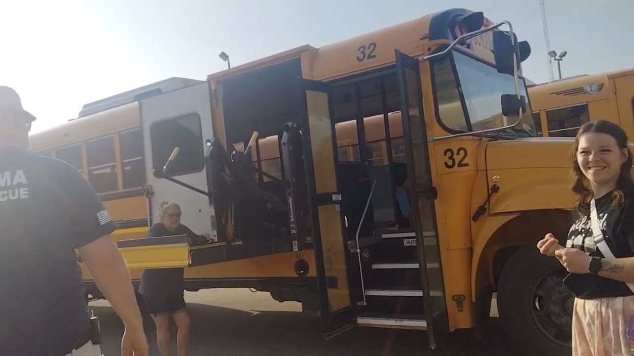 2019 IC CE Lift Bus 32 Wheelchair Lift Demonstration Part 1