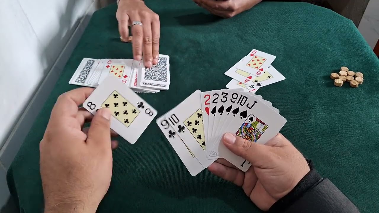 Bora jogar uma cachetinha