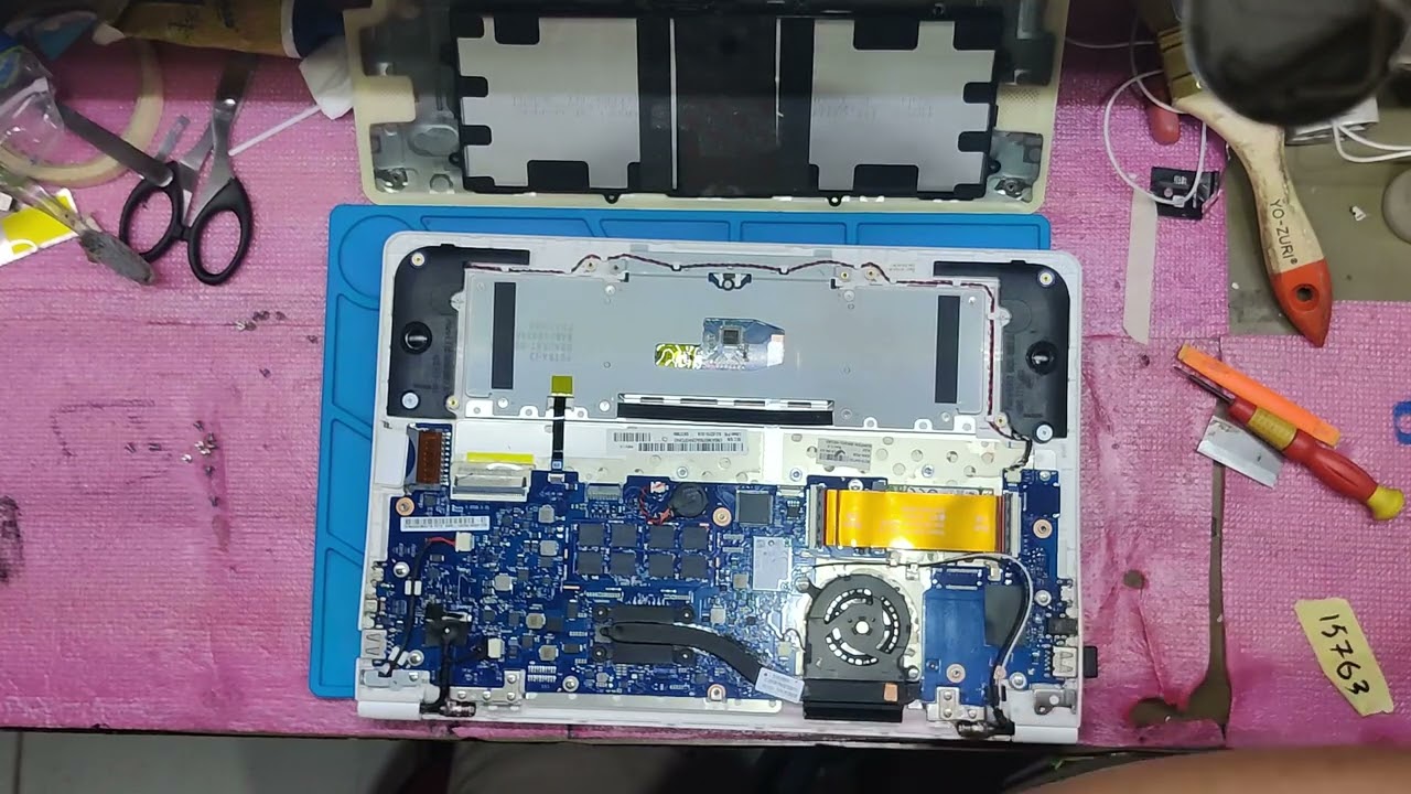 Samsung ATIV Book 9 Lite NP915S3G Battery Replacement