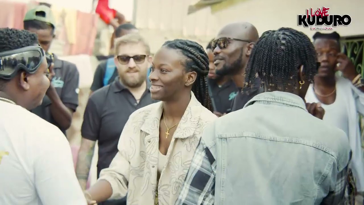 CHELSEA DINORATH CONVIDA DELERO KING PARA A NOVA MÚSICA