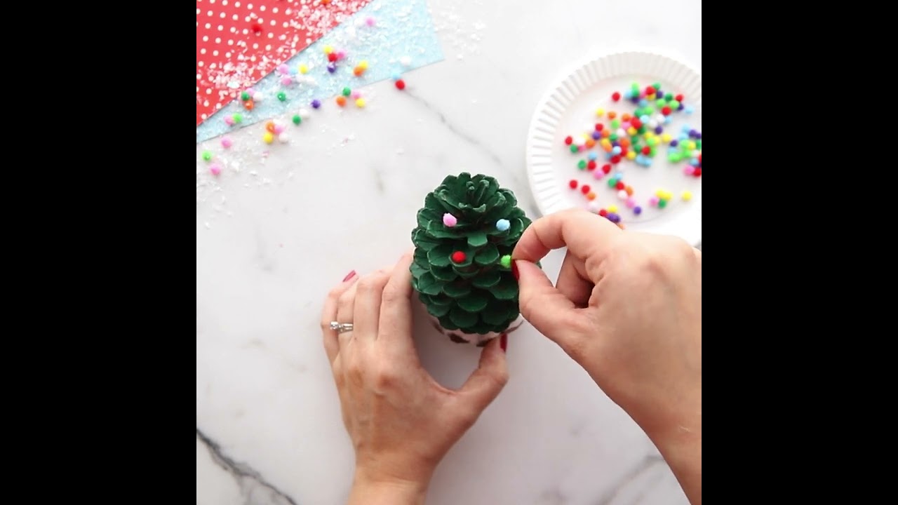 Pinecone Christmas Tree
