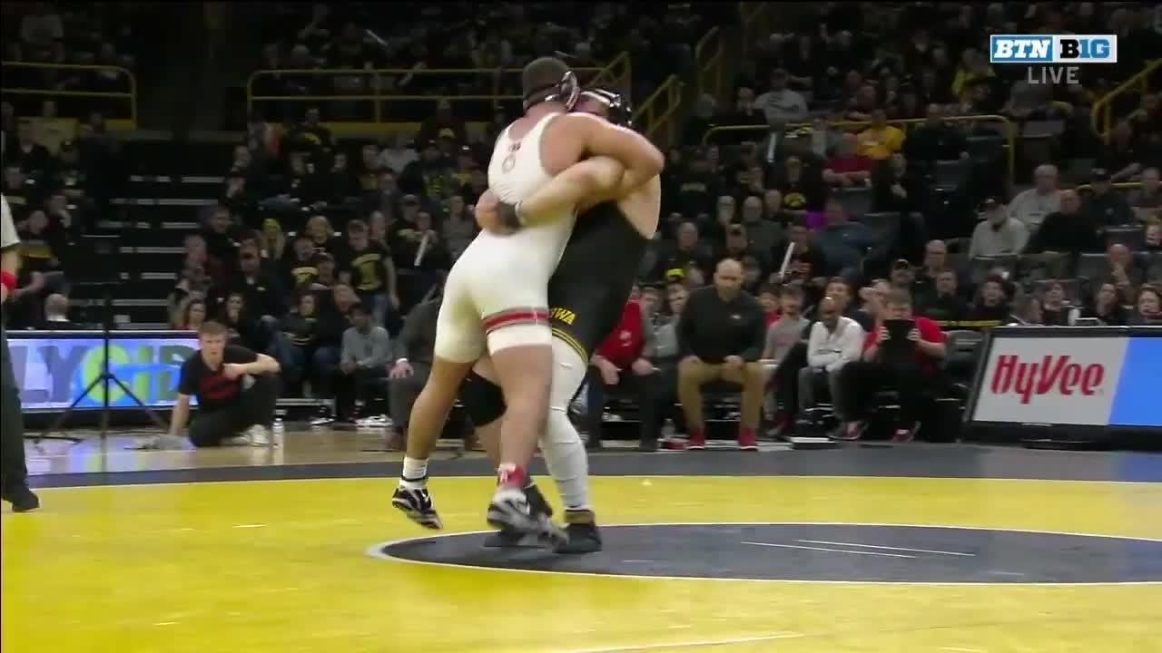 HWT: #3 Tony Cassioppi (Iowa) vs. #23 Gary Traub (Ohio State) | 2020 B1G Wrestling