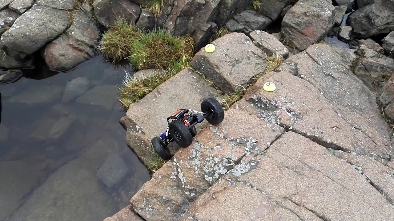 BUDGET RC CRAWLER ON THE ROCKS - ZER02HERO S2E1