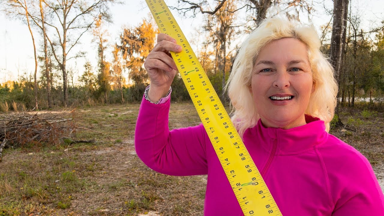 How big is an acre of land?